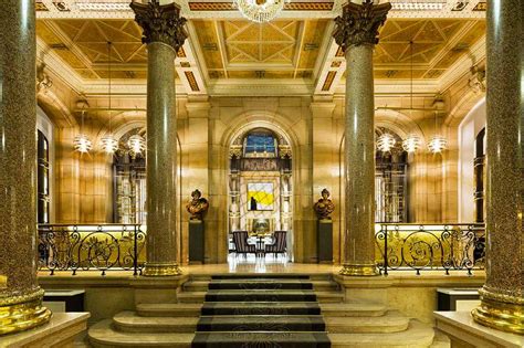 14 historic hotels and their famous guests .